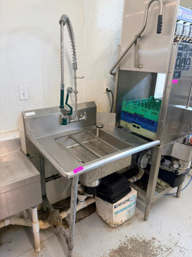 36" X 30" LEFT SIDE STAINLESS SOIL TABLE W/ SPRAYER AND SINK.