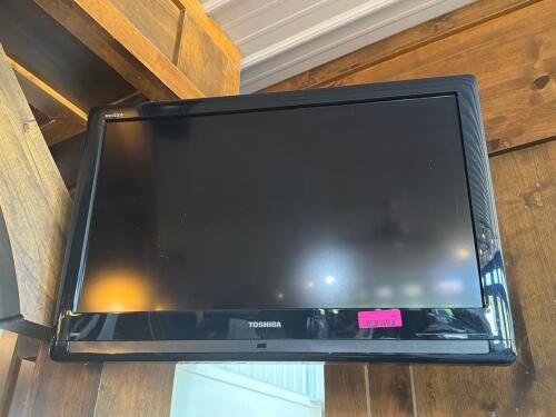 (1) TOSHIBA REGZA FLAT-SCREEN TV