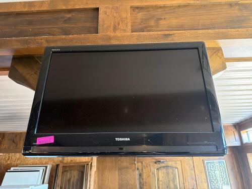 (1) TOSHIBA REGZA FLAT-SCREEN TV