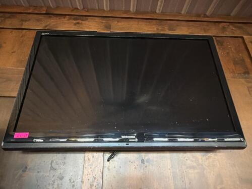 (1) TOSHIBA REGZA FLAT-SCREEN TV