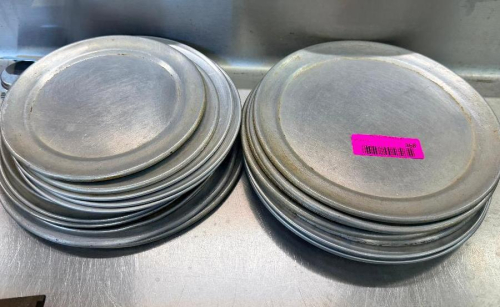 (1) LOT OF ASSORTED PANS