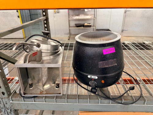 (1) COMMERCIAL ELECTRIC SOUP KETTLE WARMER AND (1) COMMERCIAL CONDIMENT/ TOPPING WARMER WITH PUMP DISPENSER