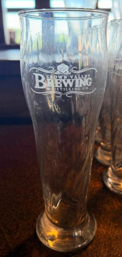 (28) "CROWN VALLEY BREWING" LOGO BEER GLASSES