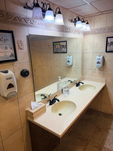 CONTENTS OF BATHROOM - SEE ADDITIONAL IMAGES,
