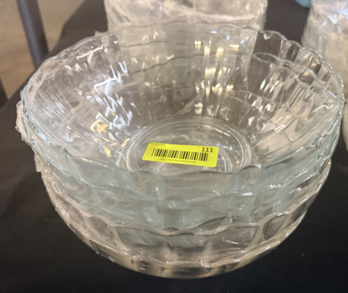(8) 9" CLEAR GLASS BOWLS