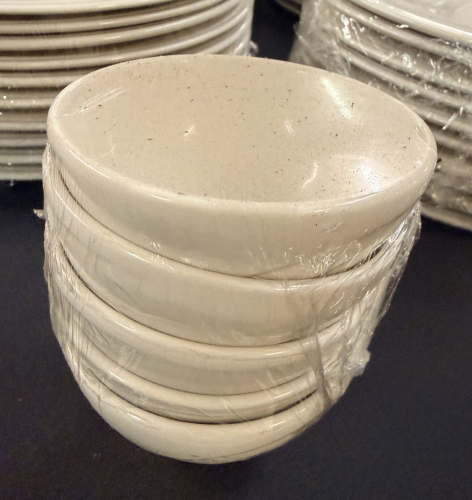 (72) 4" CERAMIC RAMAKINS