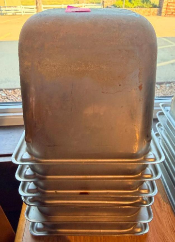 (5) 1/6TH SIZE STAINLESS INSERTS.