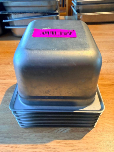 (5) 1/6TH SIZE STAINLESS INSERTS.
