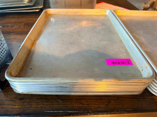 (6) 1/2 SIZE SHEET PANS.