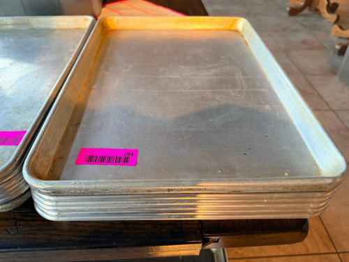 (6) 1/2 SIZE SHEET PANS.