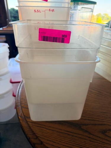 (3) 6 QT PLASTIC CONTAINERS. NO LIDS