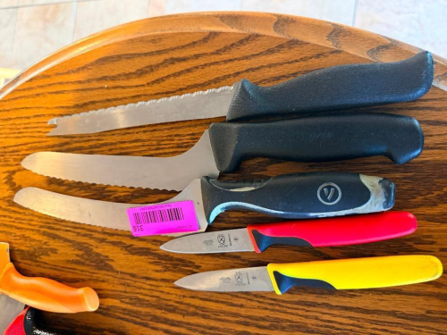 (5) ASSORTED KITCHEN KNIVES
