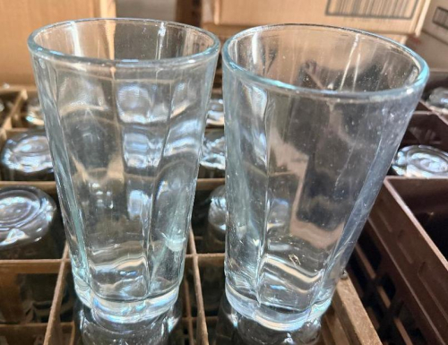 (36) ASSORTED 16 OZ BAR GLASSES.