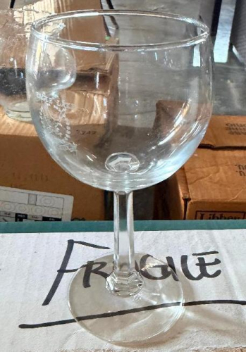 (20) "EAGLE LAKE" LOGO LARGE WINE GLASSES.
