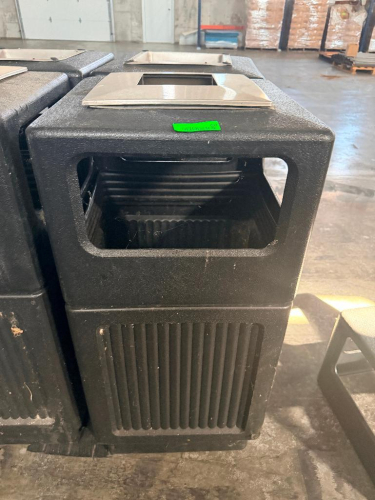 (2) BLACK PLASTIC OUTDOOR TRASH CAN RECEPTACLES.
