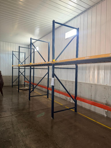 (5) SECTIONS OF 8' X 4' TEAR DROP PALLET RACKING .