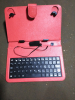 (4) PROTECTIVE CASE WITH KEYBOARD