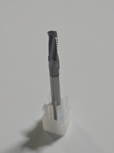 (3) SOLID CARBIDE THREAD MILLS