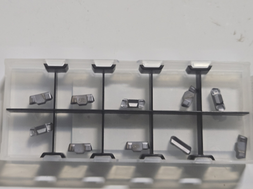 (10) CARBIDE GROOVING INSERTS