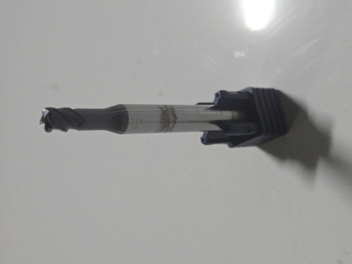 (3) CORNER RADIUS END MILLS