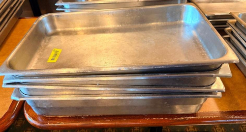 (4) FULL SIZE STAINLESS INSERTS.(HEAVY GAUGE STAINLESS)