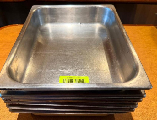 (6) HALF SIZE STAINLESS INSERTS.(HEAVY GAUGE STAINLESS)