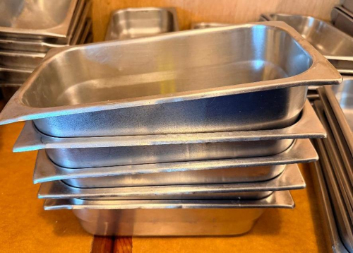 (5) 1/3 SIZE STAINLESS INSERTS.(HEAVY GAUGE STAINLESS)
