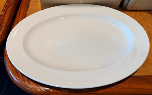 (24) 11" CHINA PLATTERS.