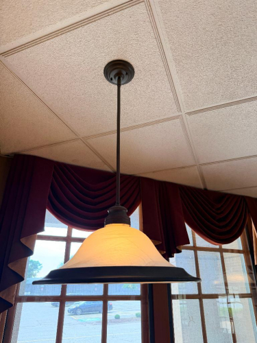 (6) PENDANT LIGHT FIXTURES W/ GLASS SHADES.