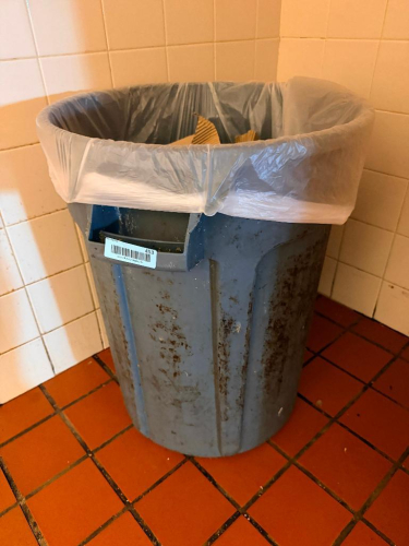 44 BRUTE TRASH CAN.
