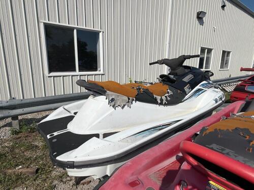 (1) YAMAHA WAVERUNNER JET SKI PERSONAL WATERCRAFT