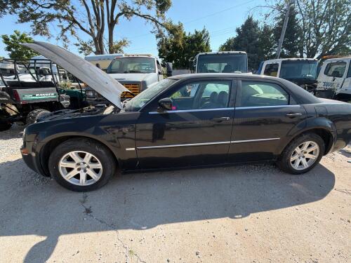 (1) 2008 4-DOOR SEDAN &ndash; BLACK