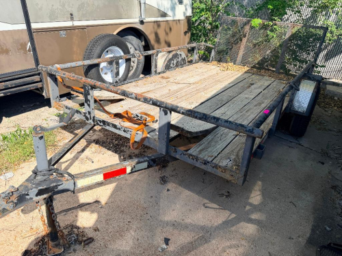 (1) SINGLE-AXLE STEEL UTILITY TRAILER WITH WOOD DECK, MESH RAMP GATE & SPARE TIRE