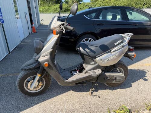 (1) 2005 MOTOR SCOOTER