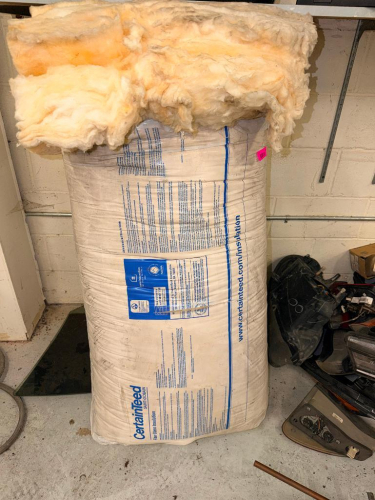(1) CERTAINTEED FIBERGLASS INSULATION