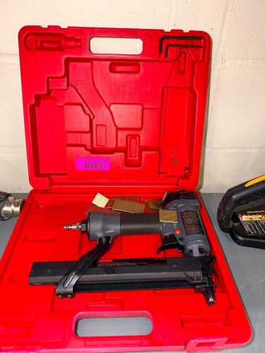 (1) ASSORTED LOT OF ELECTRIC POWER TOOLS