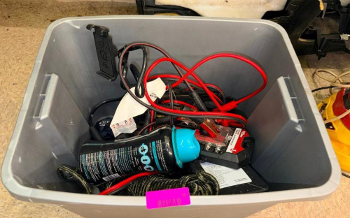 (1) ASSORTED LOT OF AUTOMOTIVE TOOLS & SUPPLIES