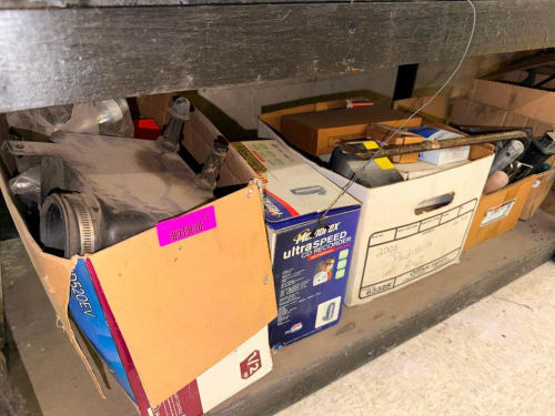 (1) ASSORTED LOT OF AUTOMOTIVE PARTS & ACCESSORIES