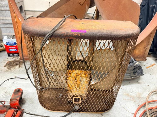 (1)PORTABLE ELECTRIC SHOP HEATER WITH METAL SAFETY GUARD