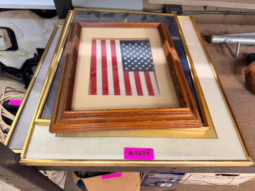 (1) ASSORTED LOT OF FRAMED WALL ART INCLUDING AMERICAN FLAG PRINT