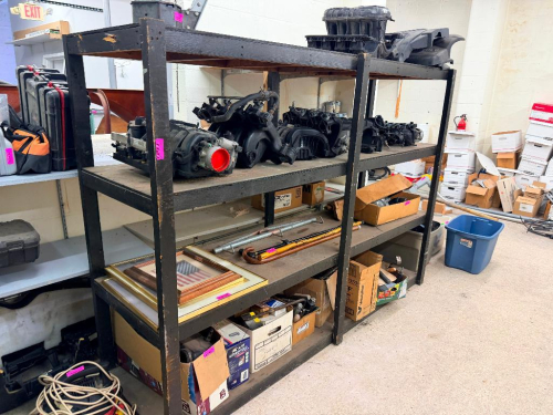 (1) ASSORTED LOT OF AUTOMOTIVE ENGINE PARTS & COMPONENTS WITH METAL SHELVING