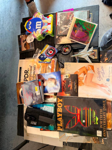 (1) ASSORTED LOT OF BOOKS, MAGAZINES, RECORDS & COLLECTIBLES
