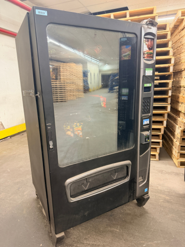 WITTERN REFRIGERATED COMBO VENDING MACHINE