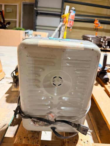 ELECTRIC UTILITY SPACE HEATER
