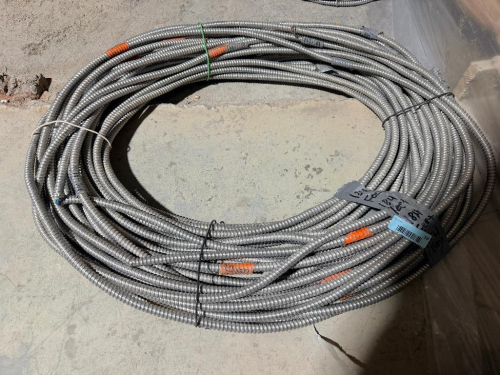 SEVERAL BUNDLES LOT OF FLEXIBLE METAL ELECTRICAL CONDUIT - APPROX 175 LINEAR FT.