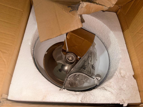 (1) INDOOR CEILING LIGHT FIXTURE