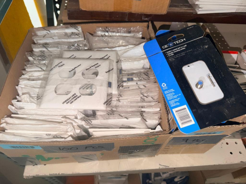 (1) ASSORTED LOT OF TRADEMASTER WALL PLATES