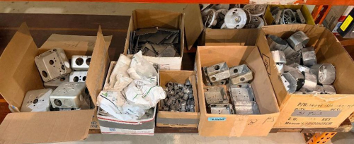 (1) ASSORTED LOT OF METAL ELECTRICAL BOXES, FITTINGS & HARDWARE