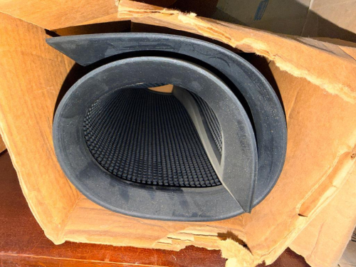 (1) BLACK SANITIZ CONTAINMENT MATS