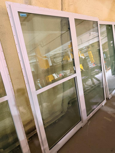 (1) WHITE VINYL WINDOWS